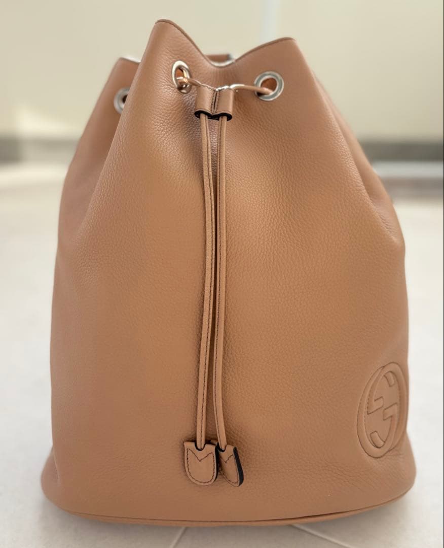 GUCCI SOHOリュック　ベージュ巾着型バッグ