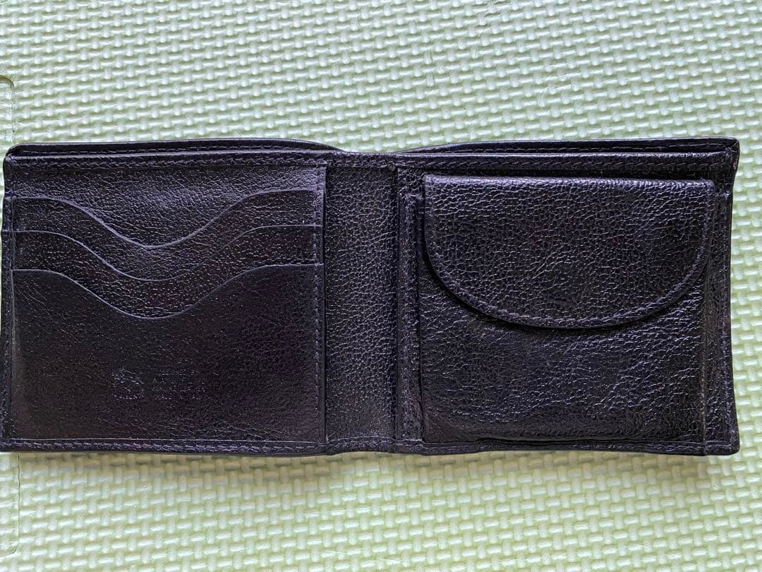 イル　ビゾンテ　レザー 二つ折り財布 黒