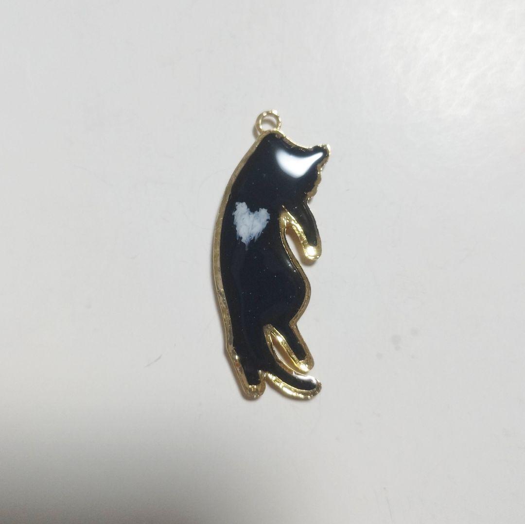 【1109 - 6】摘ままれにゃんこのキーホルダー／ペンダント／クロ猫