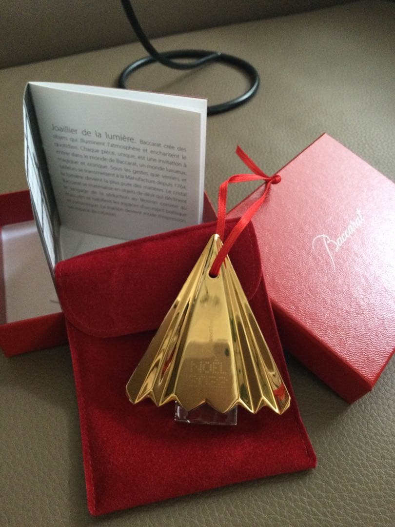 Baccarat クリスマスオーナメント 2022 ゴールドクリスマスツリー型
