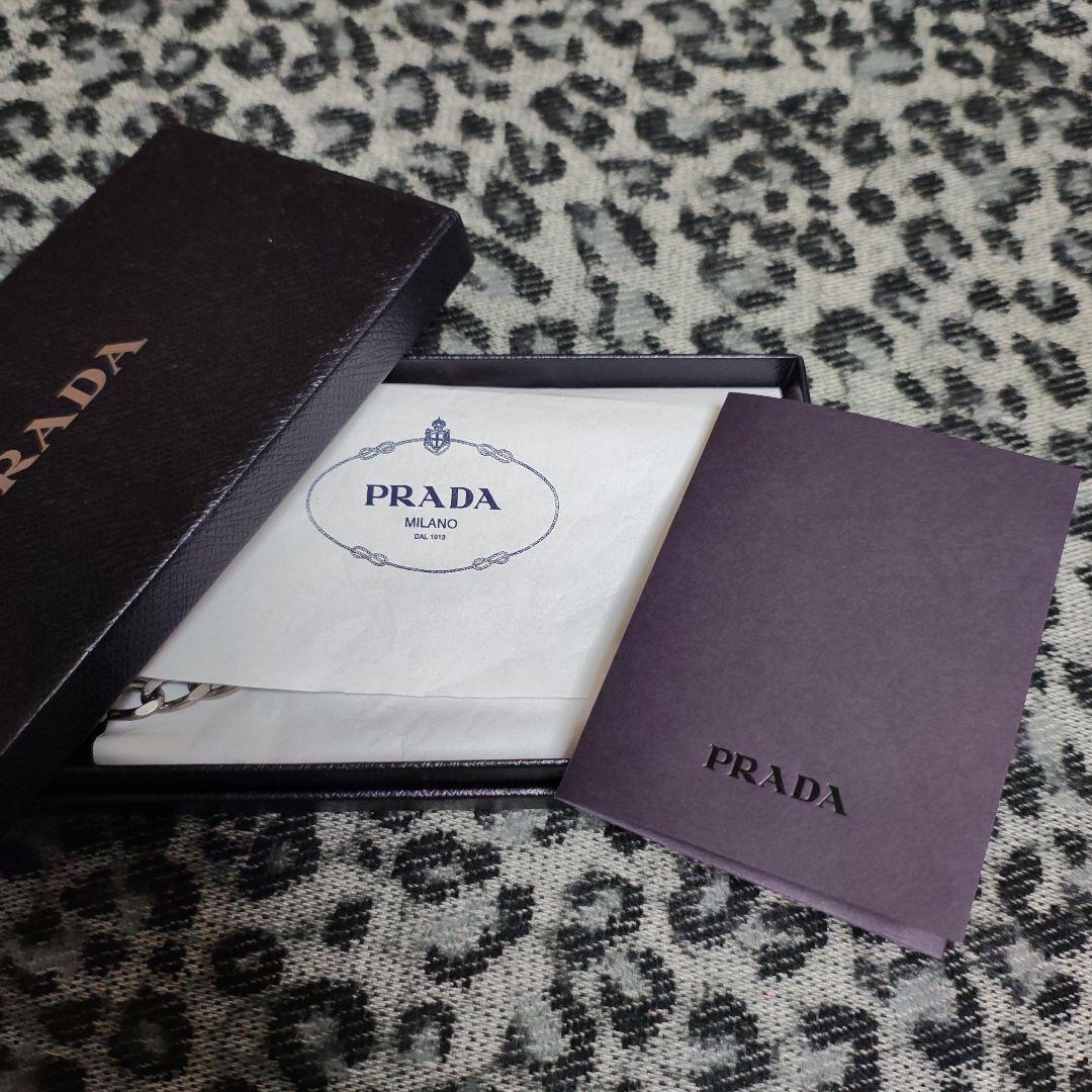 希少！PRADA 迷彩柄 ケース チェーン付き　美品