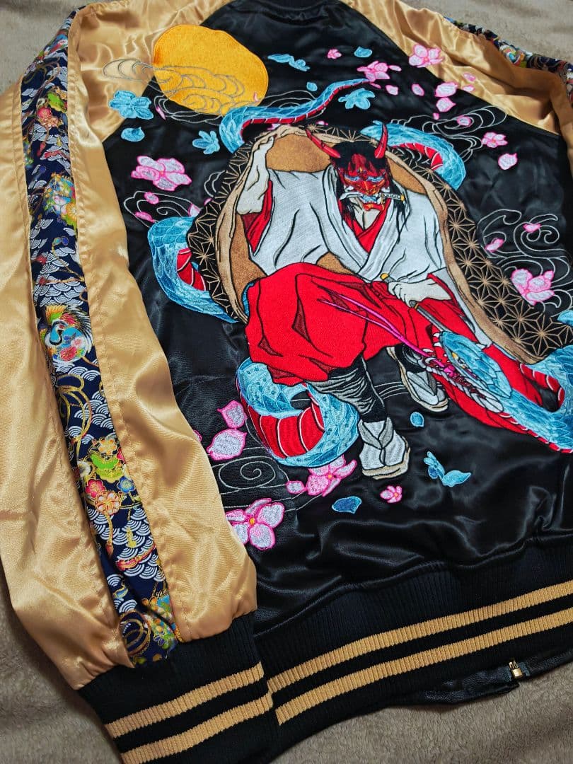 ROGUES スカジャン 未使用近い 日本 刺繍鬼 サテン unisex