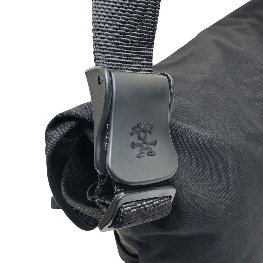 美品 CRUMPLER クランプラー メッセンジャーバッグ 黒 大容量 斜め掛け