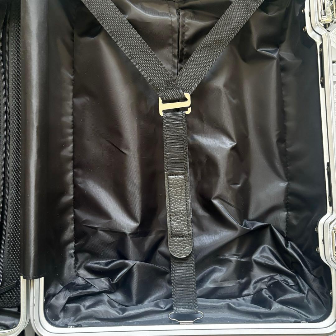 専用です　　　　　　　　軽量静音　TSAロック　機内持ち込み　シルバー