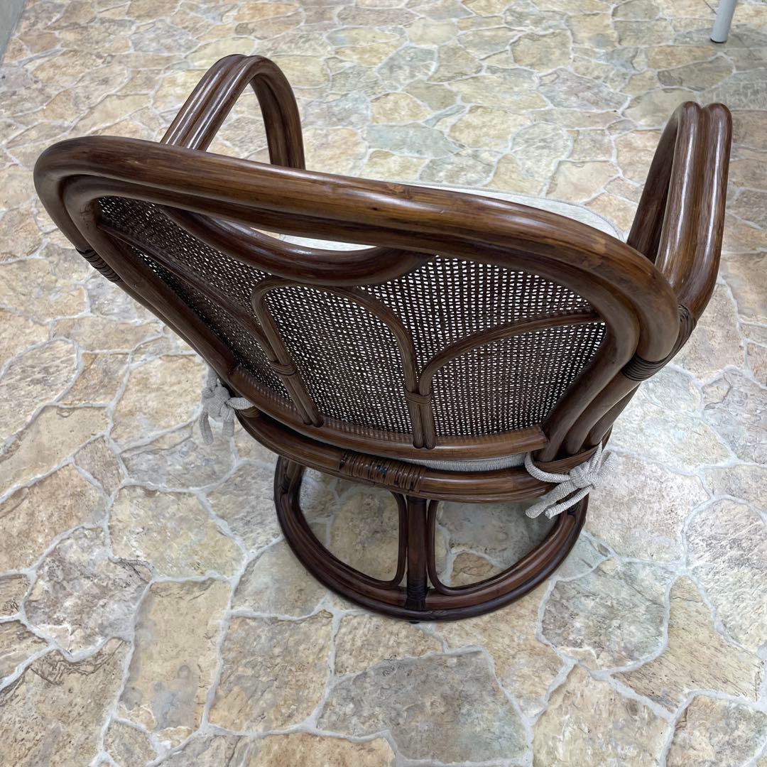 回転椅子　籐　ラタン　360度　アームチェア　ニトリ　リラックスチェア