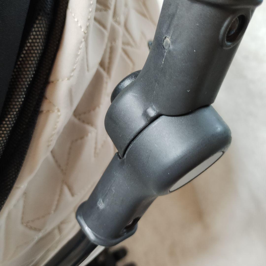 送料込み✨️コンビ アンブレッタ 4キャス プレミアム エッグショック ＵＪ