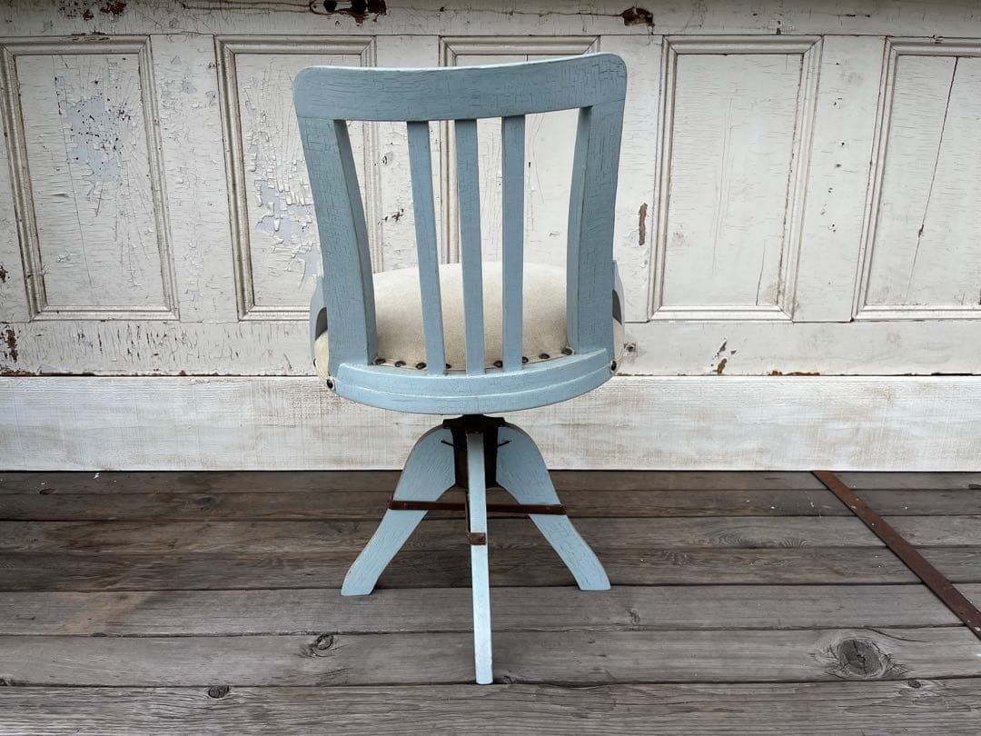 古い回転椅子　ブルーシャビーシック　アンティークヴィンテージ家具レトロ古道具