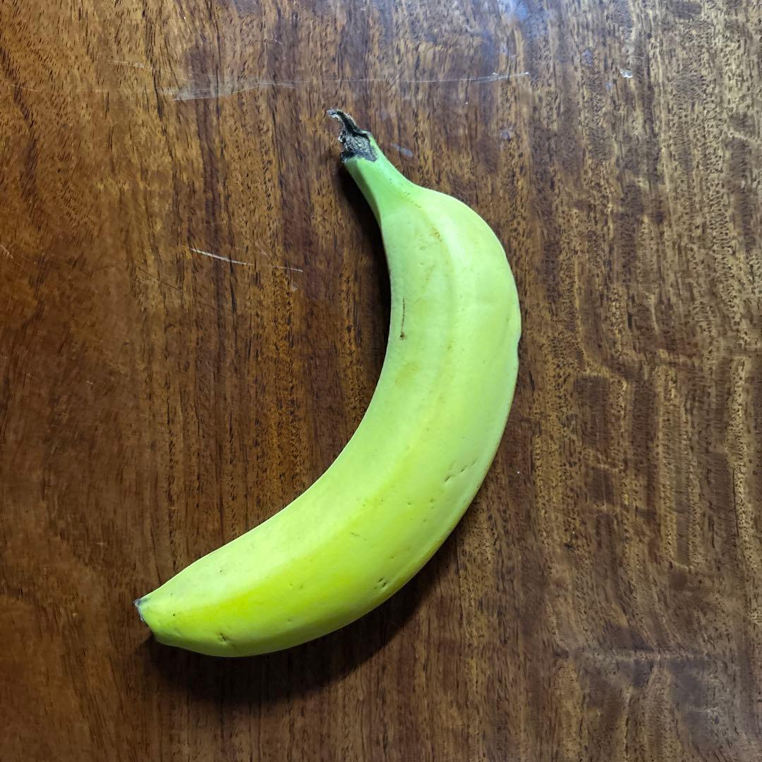 壁に貼ってないバナナ