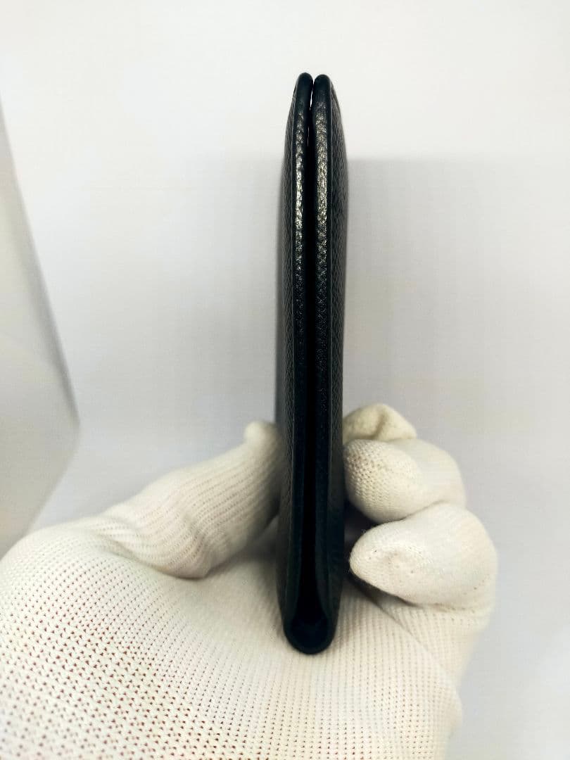 BVLGARI メンズ二つ折り財布 美品　小銭入れあり