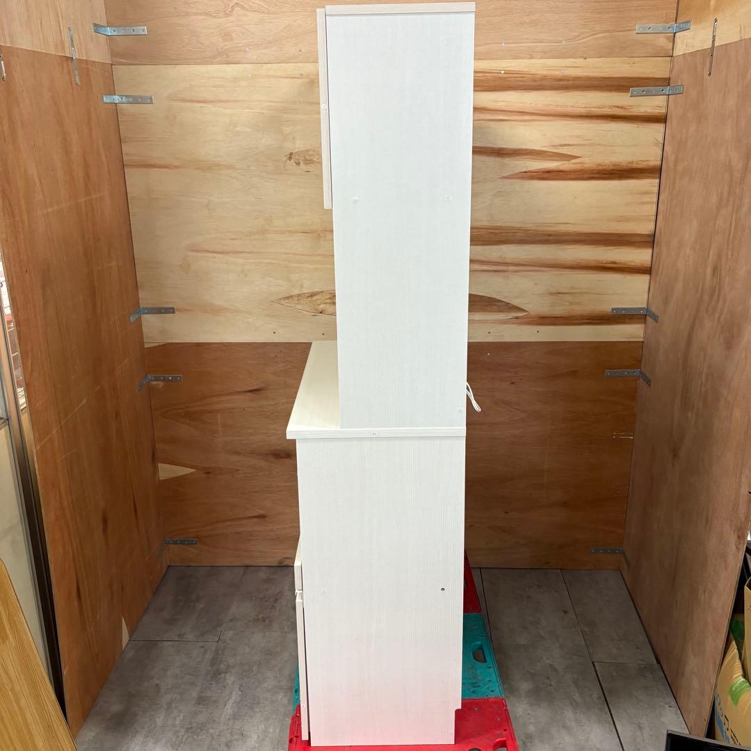 一都三県限定　配送設置無料　食器棚　キッチンキャビネット　IRIS OHYAMA