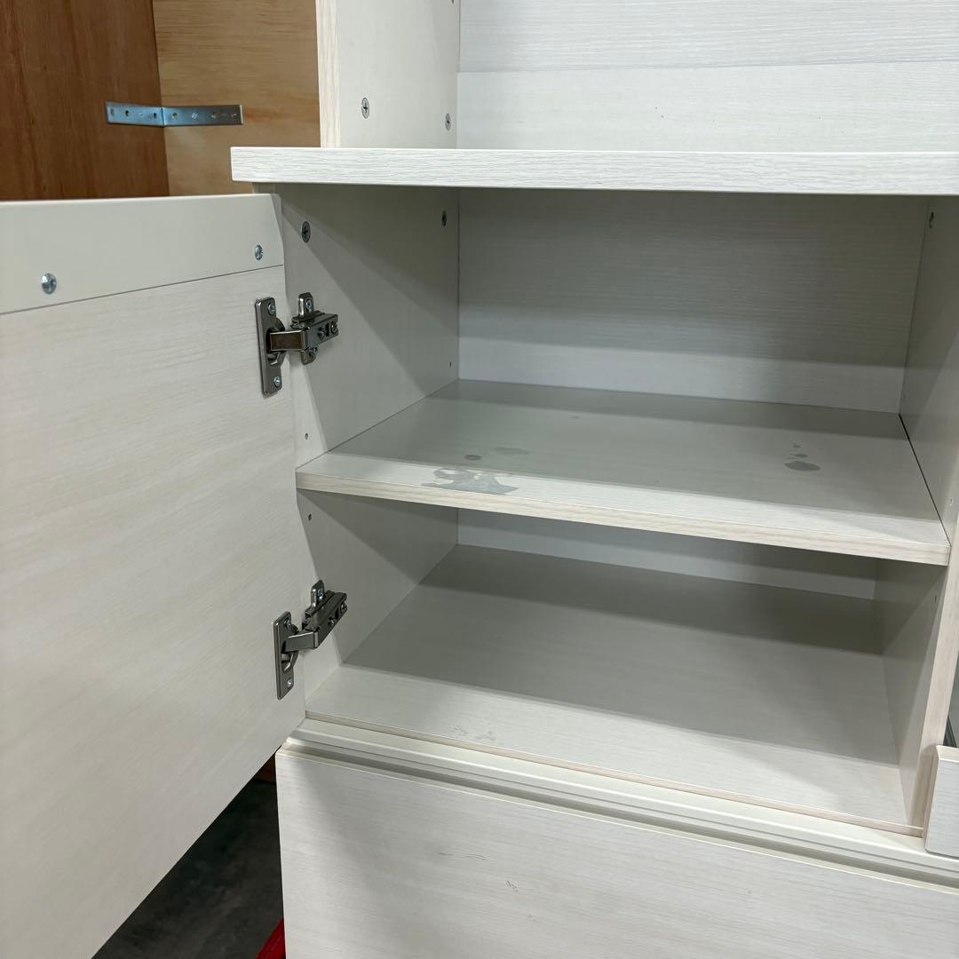 一都三県限定　配送設置無料　食器棚　キッチンキャビネット　IRIS OHYAMA