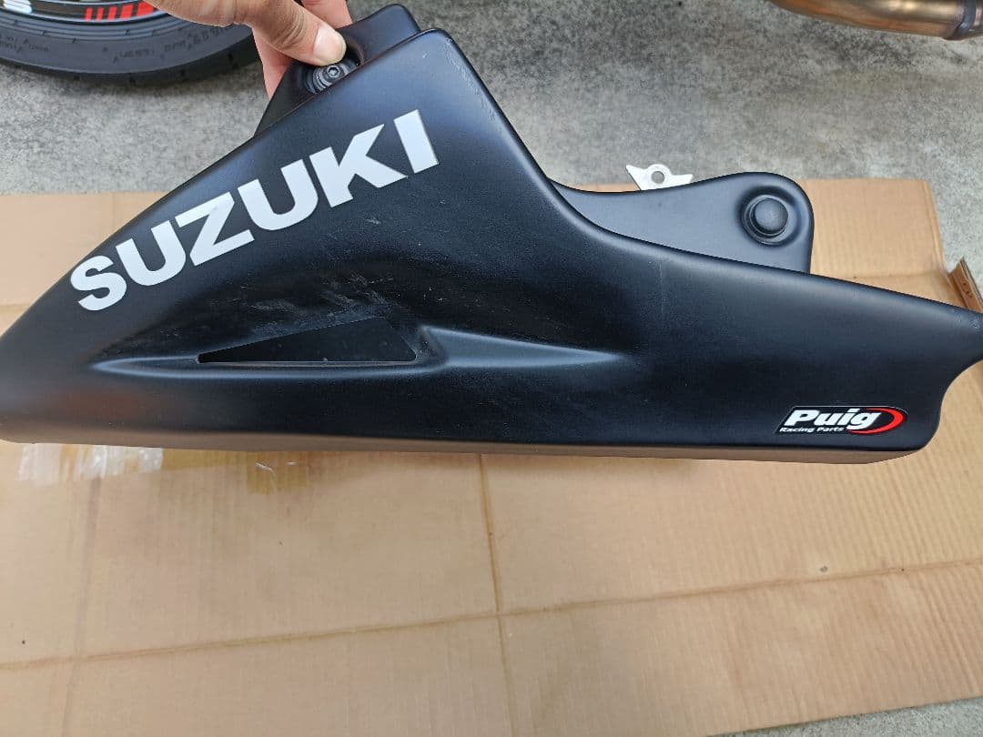 sv650 アンダーカウル puig プーチ