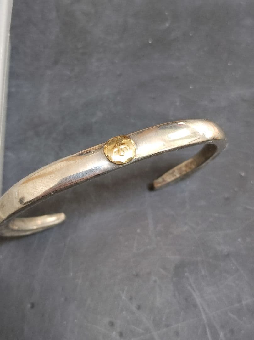 ゴローズgoro'sタタキメタル付き顔バングル　サイズM