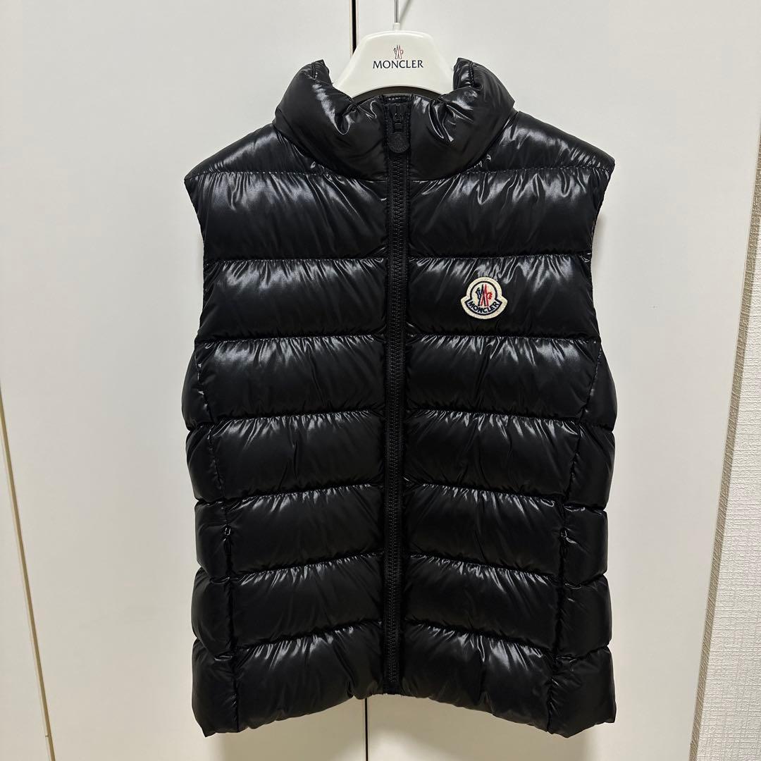 MONCLER モンクレール　GHANYベスト 12A 極美品　大人も着用可能