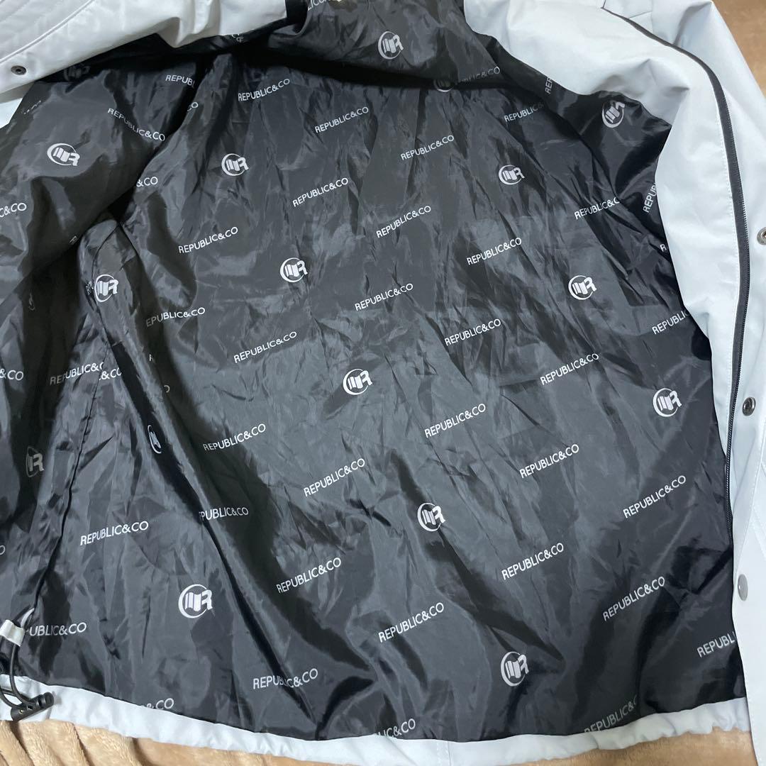 republic スノーボード　ウェア