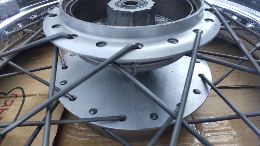 ユナリビンテージタイヤリア15インチ 　ドラッグスター250 ビラーゴ250