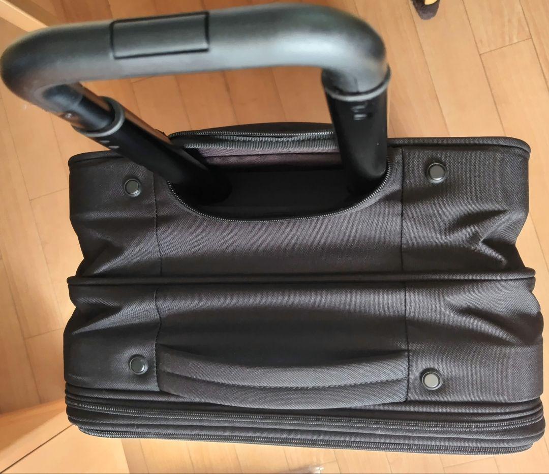 無印良品 半分の厚みで収納できるソフトキャリー　黒