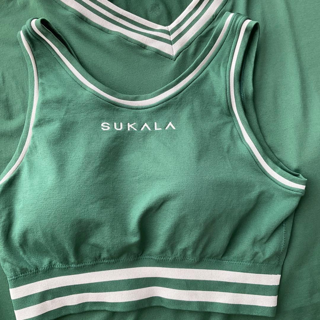 SUKALA ブラトップ付きカレッジVネックプルオーバー