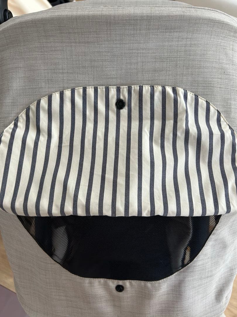 Combi ベビーカー　スゴカル4キャス　ベージュ