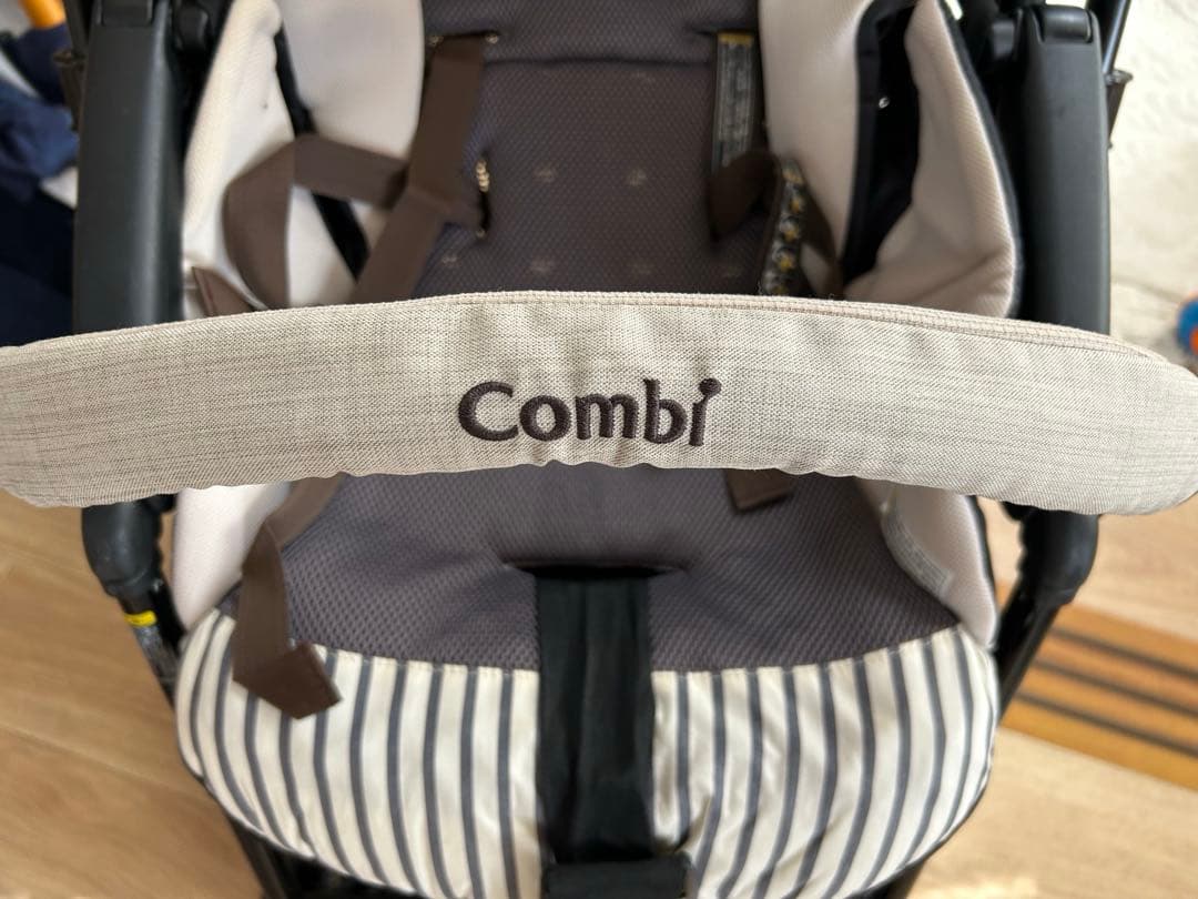 Combi ベビーカー　スゴカル4キャス　ベージュ