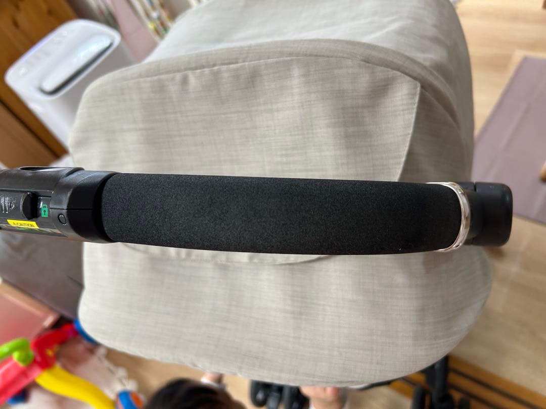 Combi ベビーカー　スゴカル4キャス　ベージュ