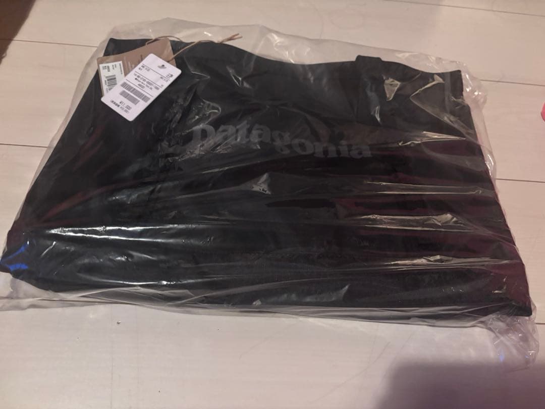 【新品/未使用/未開封】パタゴニア ブラックホール　トート25L 49032