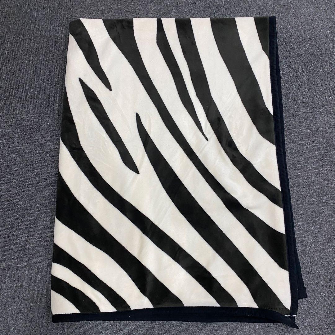 【CELINE】セリーヌ　ゼブラ柄 毛布　ブランケット