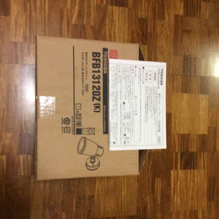 BFB13120Z(K)   東芝スポットライト