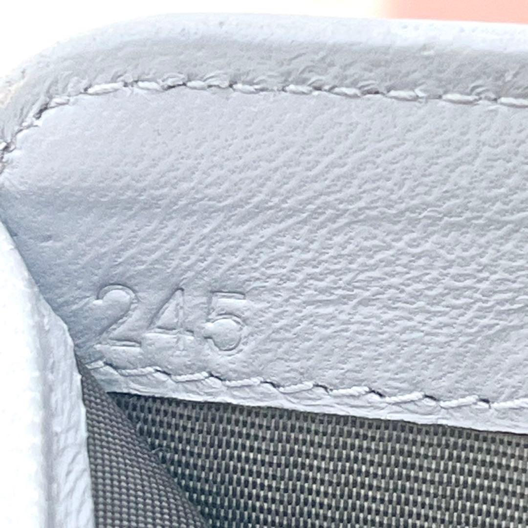 美品 現行 MIUMIU マテラッセ 二つ折り財布 箱付　0203-①