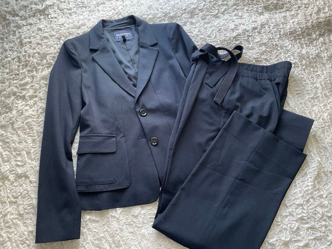 美品•アルマーニジーンズ　パンツスーツ