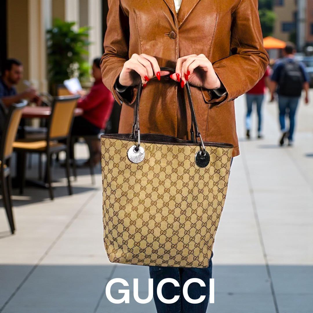 GUCCIグッチ GGキャンバストートバッグ