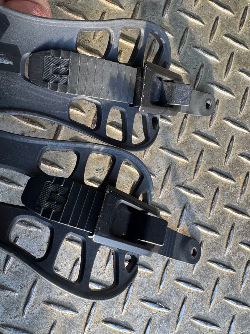 カラコラム　ストラップ