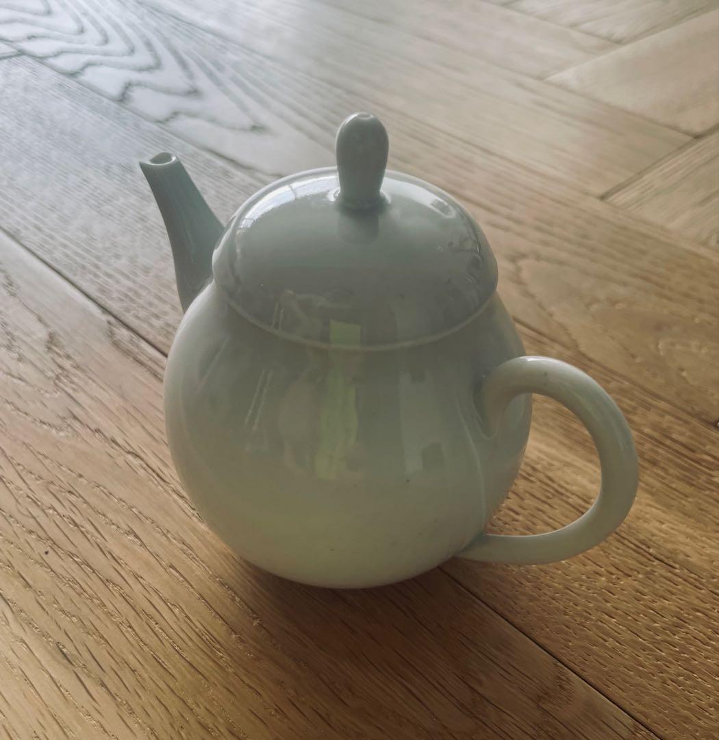 村上　雄一　　白磁茶壺・たまご　新品未使用