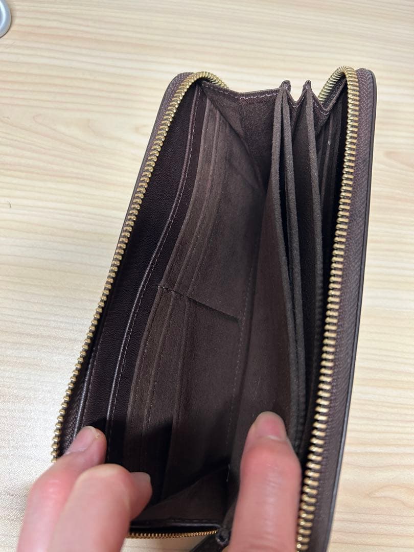 alt81 オルト81長財布 ラウンドジップ