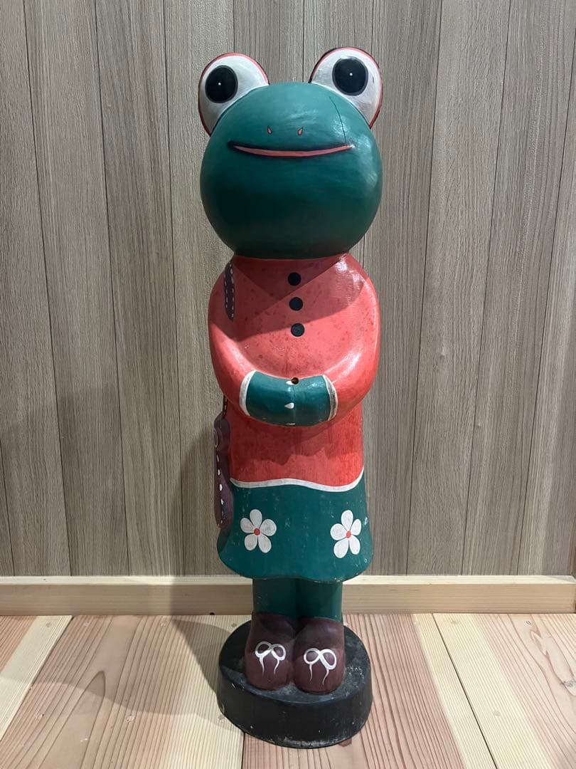 カエル　置物