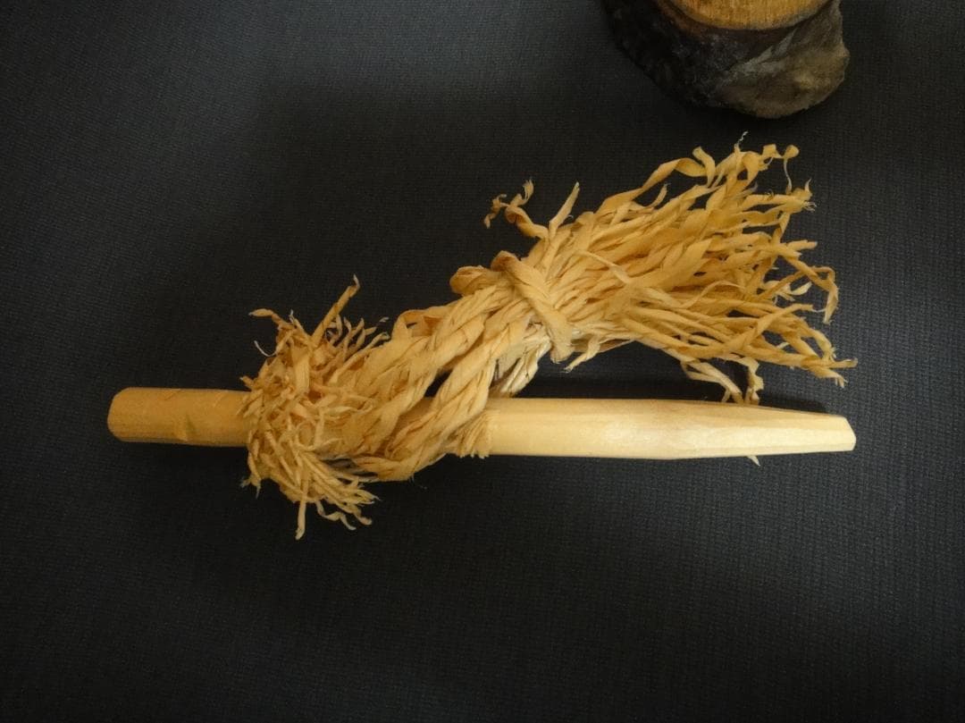 希少 アイヌ イナウ　20cm　台座付き アイヌ儀式