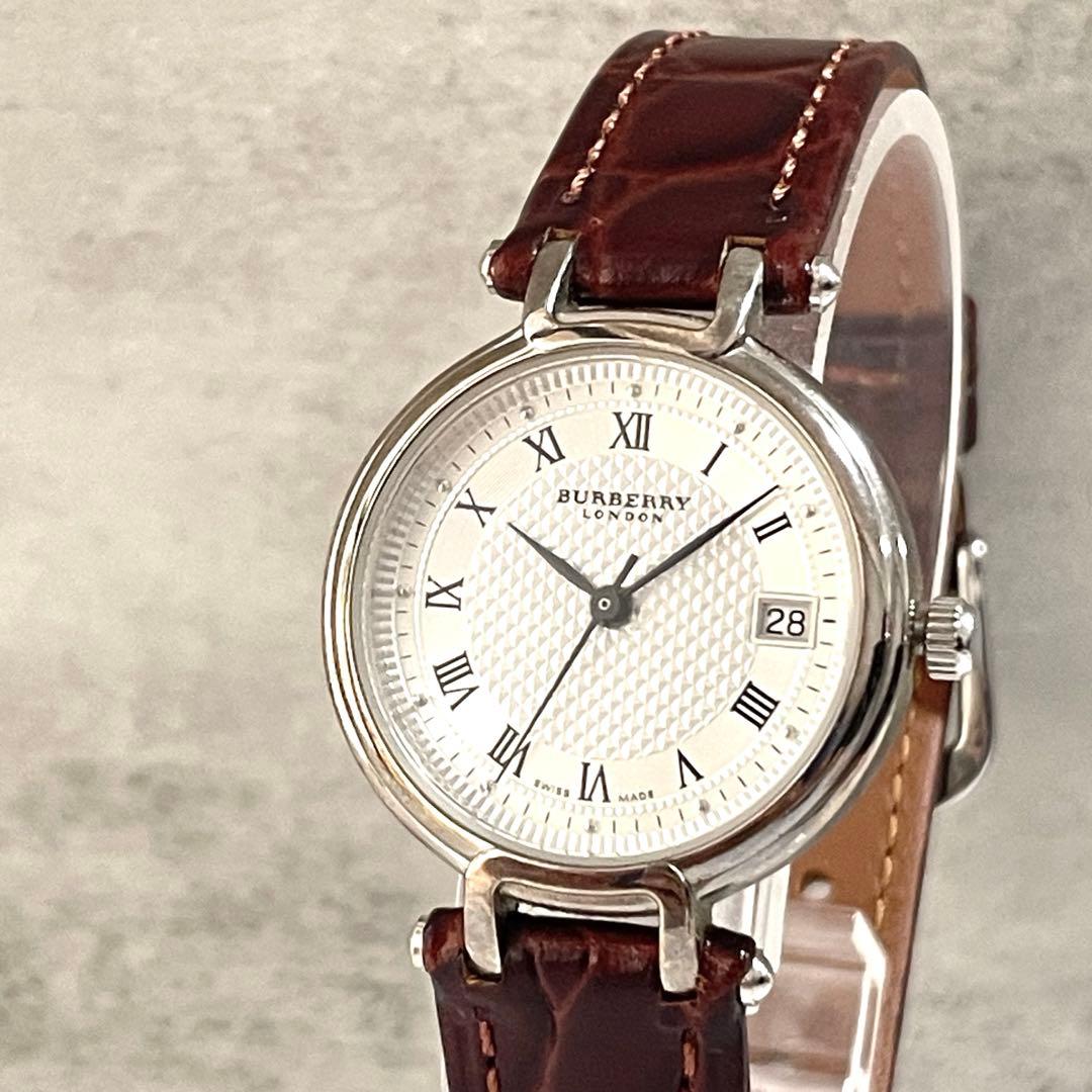稼動品　Burberry バーバリー デイト付き　3針 カジュアル　腕時計