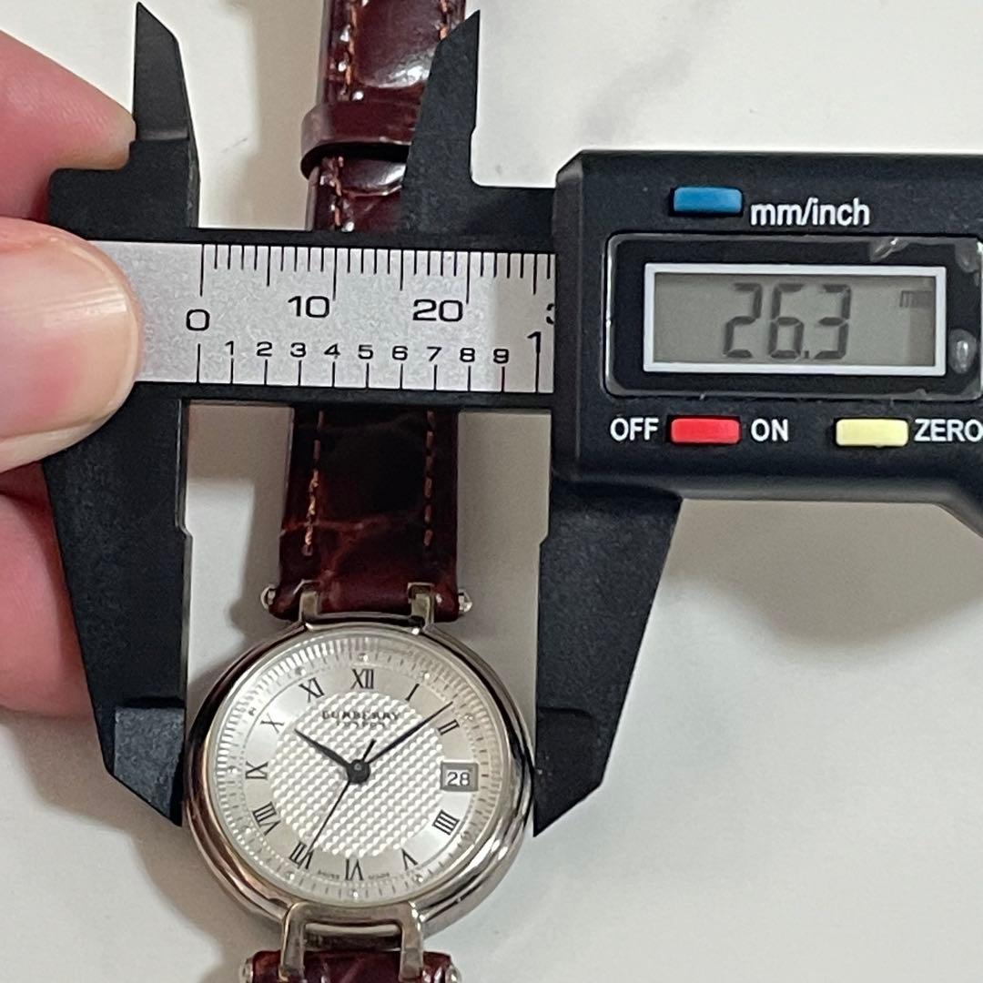 稼動品　Burberry バーバリー デイト付き　3針 カジュアル　腕時計