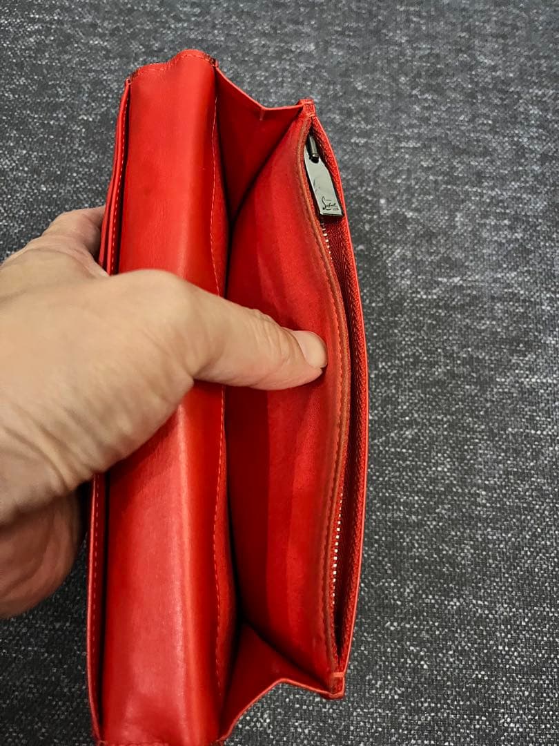 と*B様 ルブタン 長財布 2つ折り　ロング　　スパイク　ブラック　レザー