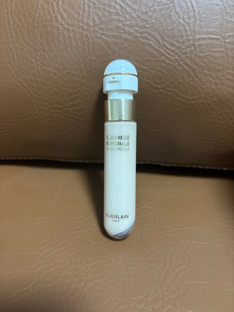 GUERLAIN ゴールドノビレ　ザコンセントレートアイトリートメント