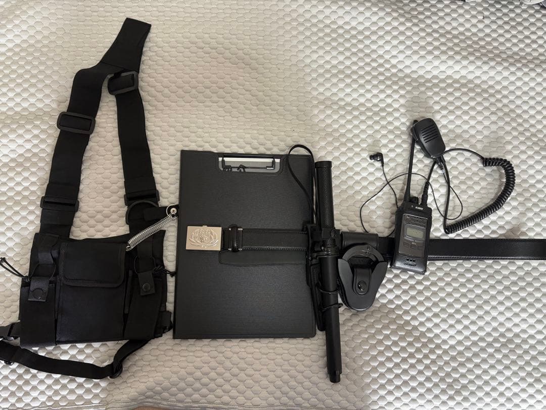 警察グッズ　ホルスターなど