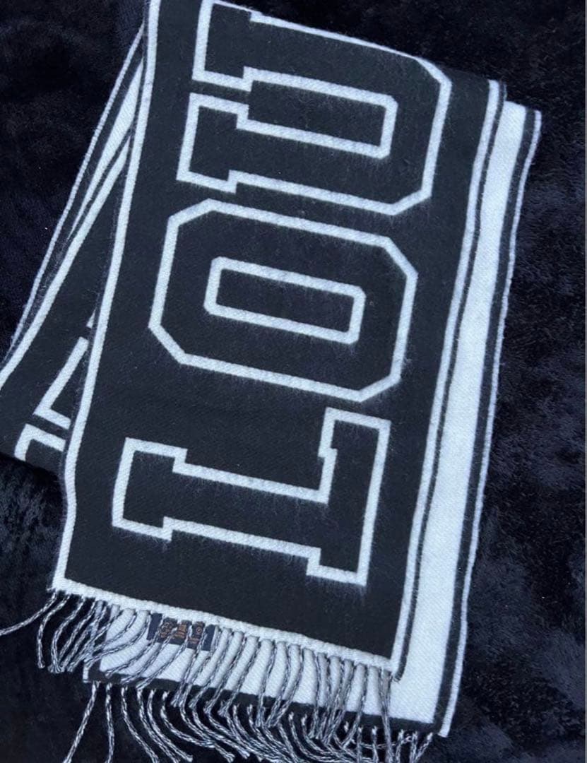 ルイヴィトンマフラー正規品クリーニング済LVガレッジロゴ