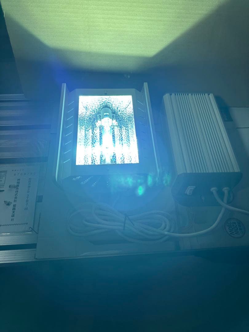 ファンネル２［カミハタ］ 観賞魚用照明器具