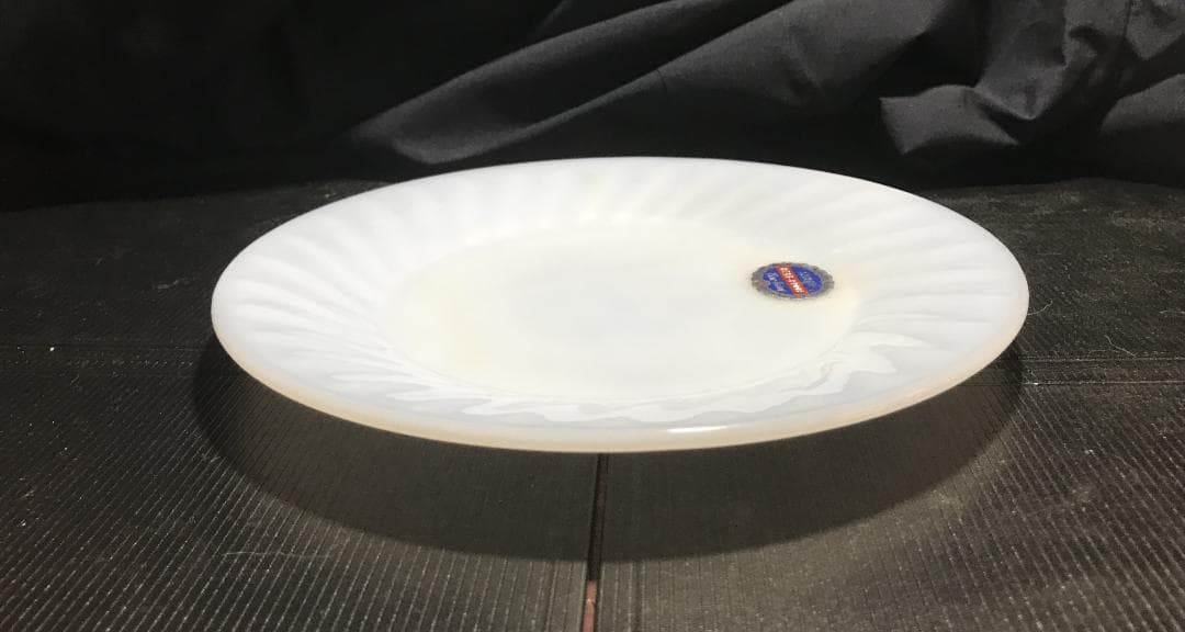 ファイヤーキングスワールアズライト デイナーセット（ラベル付き、ＧＬＡＳＳ刻印）