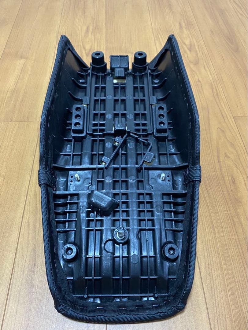 NOI WATDAN 24 グロム（JC92） ローダウンタックロールシート