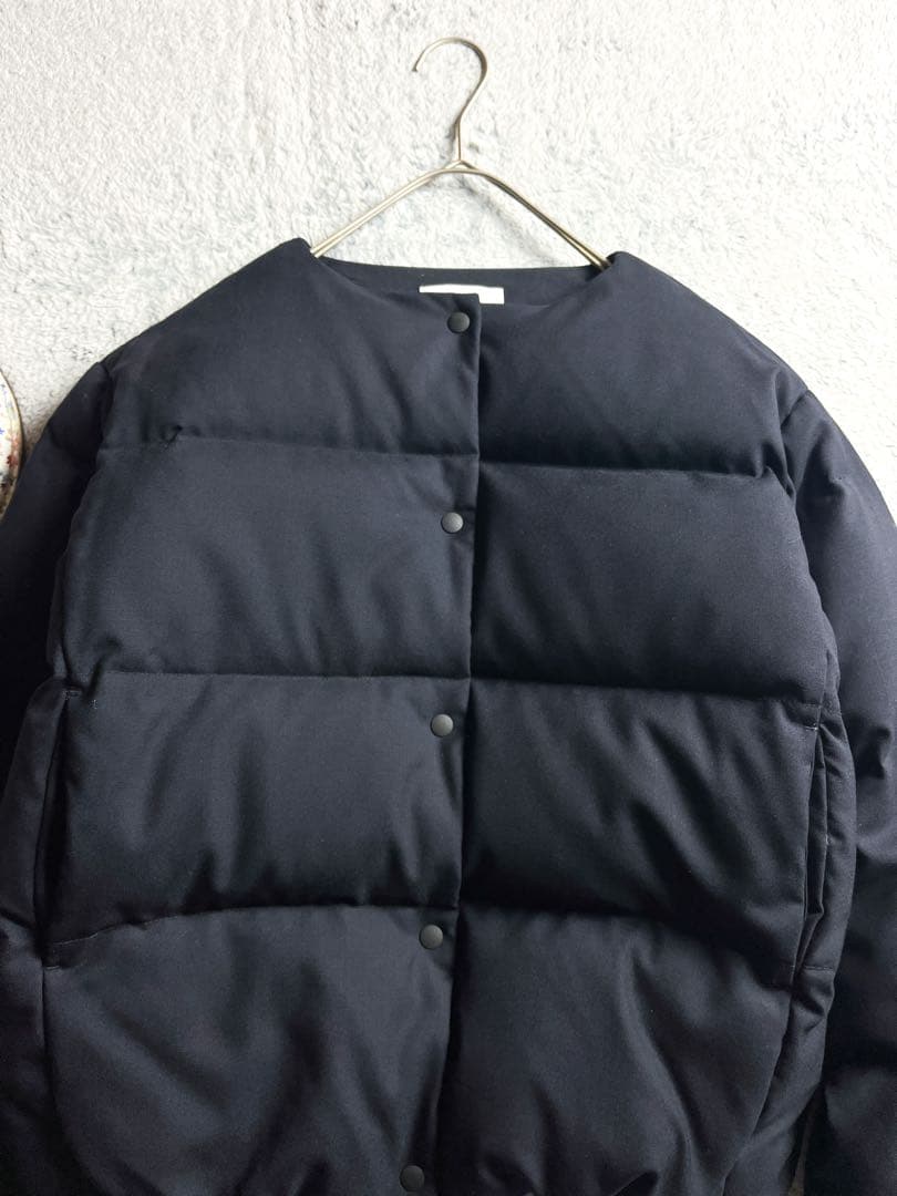 極美品【kagure】かぐれ 毛100% ノーカラーダウンジャケット ネイビー