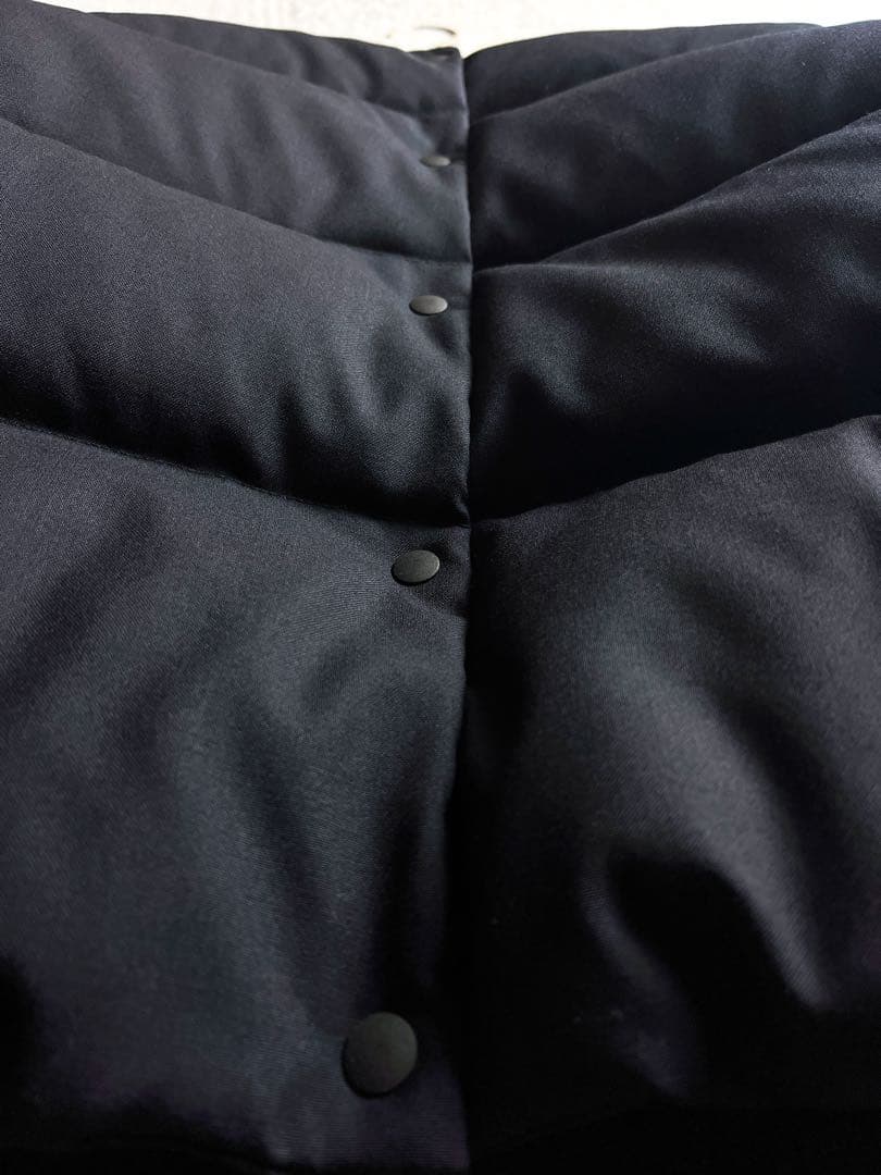 極美品【kagure】かぐれ 毛100% ノーカラーダウンジャケット ネイビー