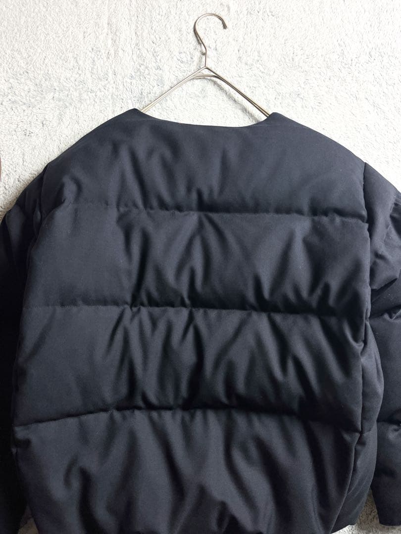 極美品【kagure】かぐれ 毛100% ノーカラーダウンジャケット ネイビー