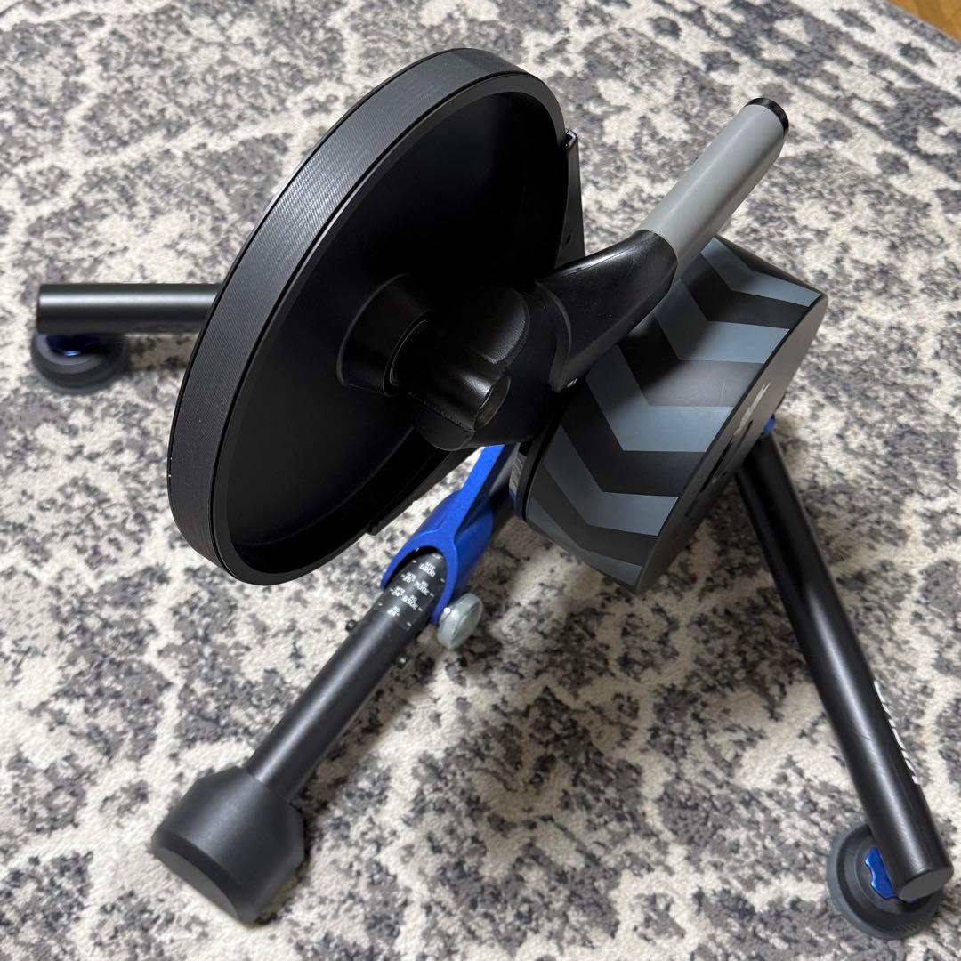 Wahoo KICKR v5 スマートトレーナー　Zwift対応