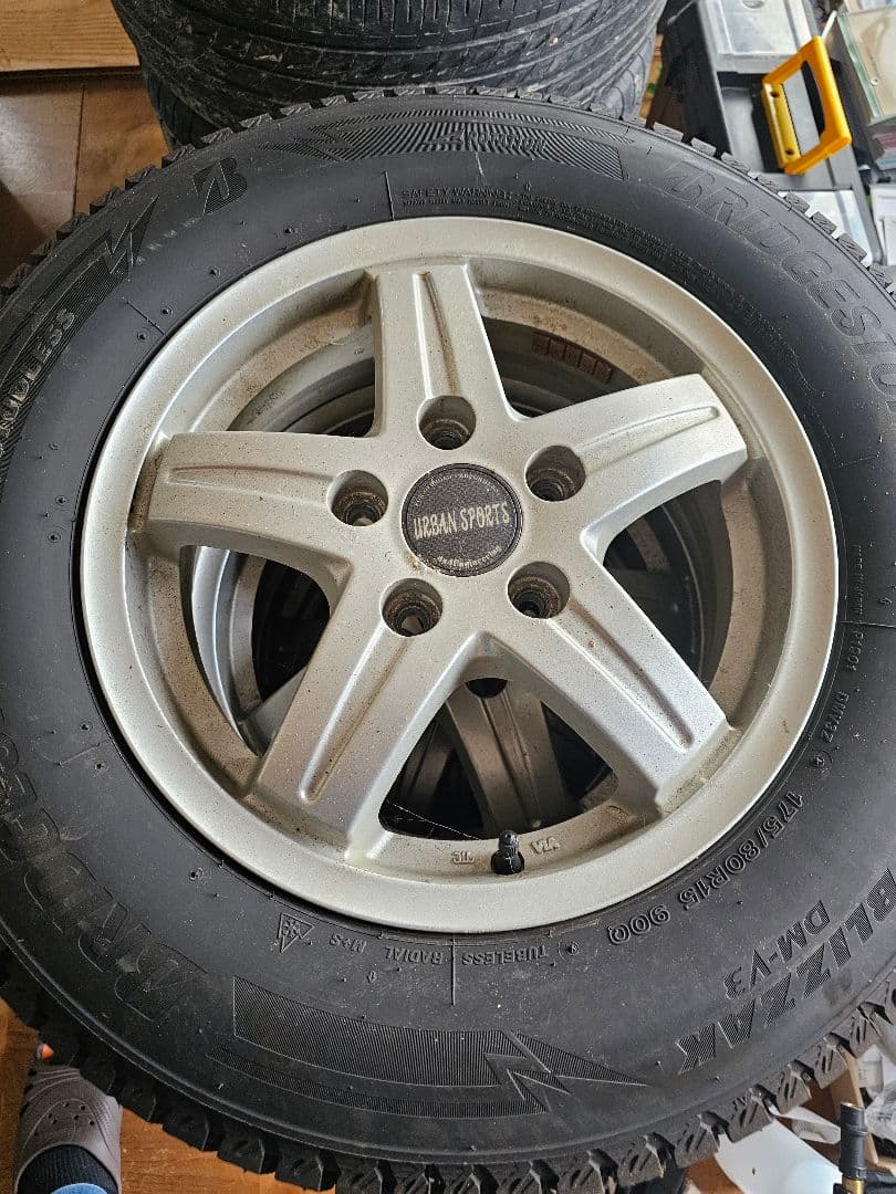 15インチ　スタッドレスタイヤ付ホイール　4本　15×5j　114.3　BS